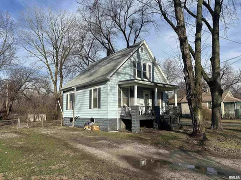 1037 N Wesley St, Springfield, IL 62702