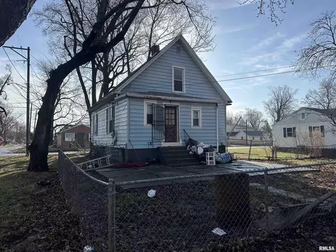 Exterior - 1037 N Wesley St, Springfield, IL 62702 photo 2 of 6
