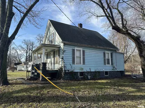 Exterior - 1037 N Wesley St, Springfield, IL 62702 photo 3 of 6