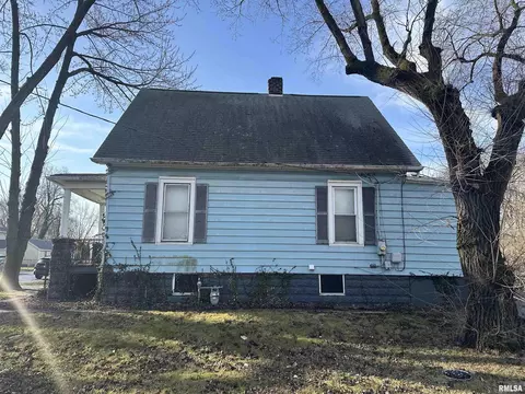 Exterior - 1037 N Wesley St, Springfield, IL 62702 photo 6 of 6