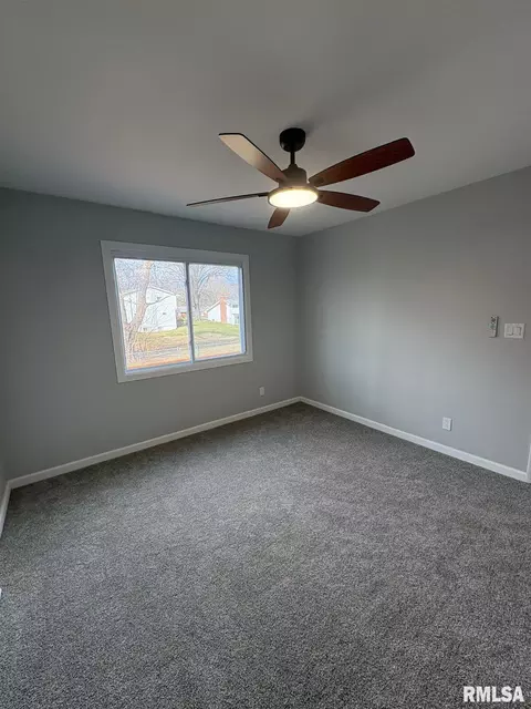 Bedroom - 29 Andover Dr, Springfield, IL 62704 photo 5 of 8