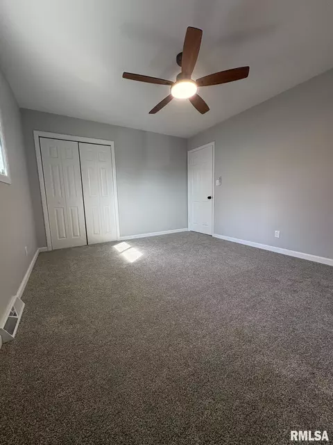 Bedroom - 29 Andover Dr, Springfield, IL 62704 photo 7 of 8