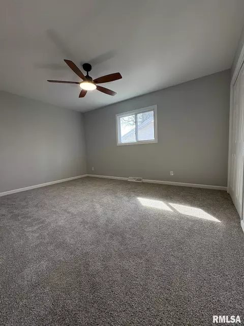 Bedroom - 29 Andover Dr, Springfield, IL 62704 photo 6 of 8