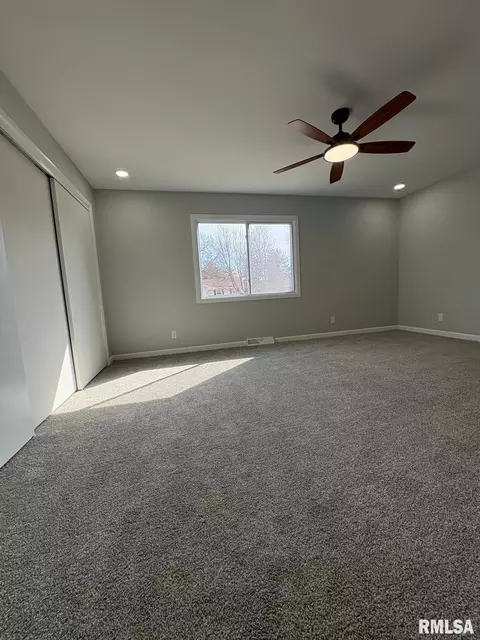 Bedroom - 29 Andover Dr, Springfield, IL 62704 photo 1 of 8