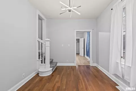 1129 N 5th St, Springfield, IL 62702 photo 8