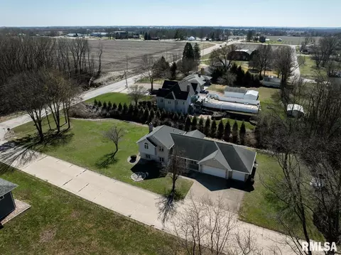 3500 Branchwood Dr, Quincy, IL 62305