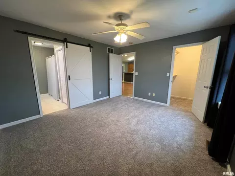 2709 Carl Prairie Dr, Springfield, IL 62703 photo 5