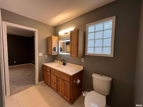 2709 Carl Prairie Dr, Springfield, IL 62703 photo 9