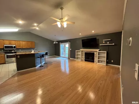 2709 Carl Prairie Dr, Springfield, IL 62703 photo 12