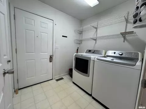 2709 Carl Prairie Dr, Springfield, IL 62703 photo 33