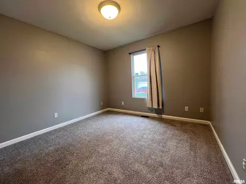 2709 Carl Prairie Dr, Springfield, IL 62703 photo 20