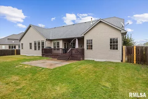 Exterior - 1705 Interlacken Rd, Springfield, IL 62704 photo 7 of 7