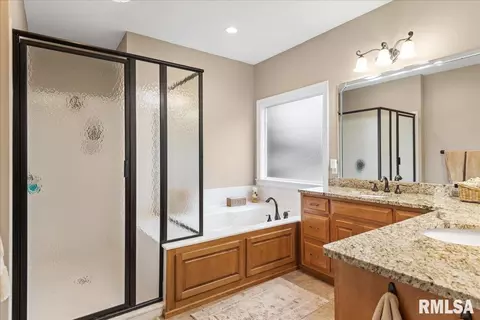 Bath - 1705 Interlacken Rd, Springfield, IL 62704 photo 1 of 6