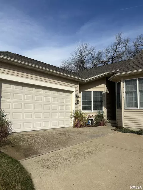 313 Boulder Crk, Chatham, IL 62629