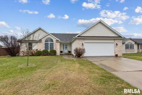 5404 Jaeger Dr, Springfield, IL 62711