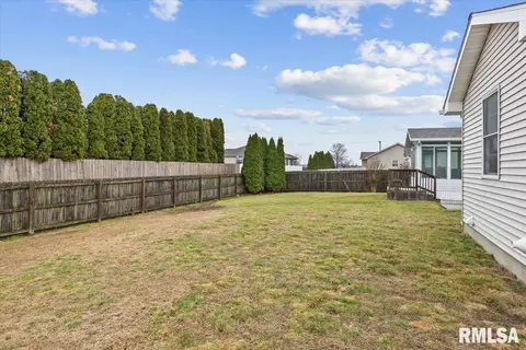 Exterior - 5404 Jaeger Dr, Springfield, IL 62711 photo 3 of 3