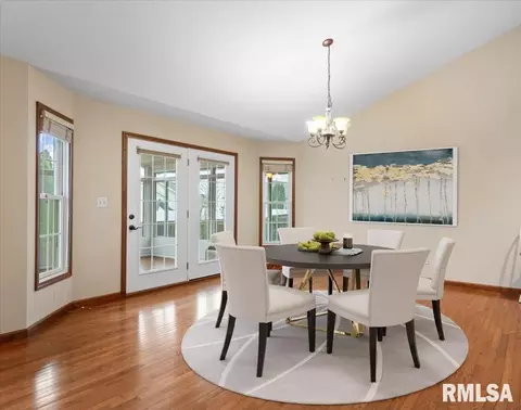 Dining - 5404 Jaeger Dr, Springfield, IL 62711 photo 1 of 1