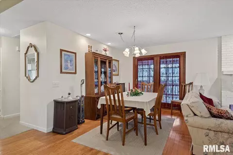 17 Hollybrook Dr, Springfield, IL 62705 photo 7