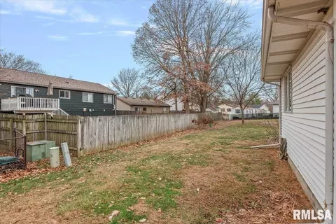 17 Hollybrook Dr, Springfield, IL 62705 photo 36