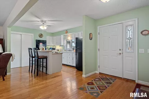 17 Hollybrook Dr, Springfield, IL 62705 photo 12
