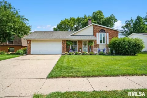Exterior - 2208 Trowbridge Rd, Springfield, IL 62703 photo 2 of 6