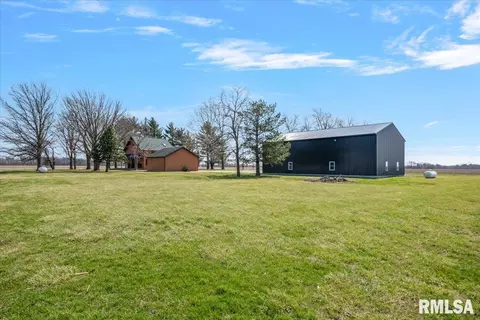 Exterior - 1097 E 180 N Rd, Nokomis, IL 62075 photo 11 of 11
