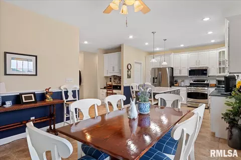 2121 Lake Crest Dr, Springfield, IL 62712 photo 20
