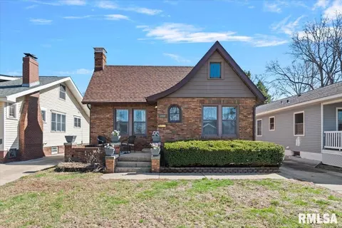 1832 S State St, Springfield, IL 62704