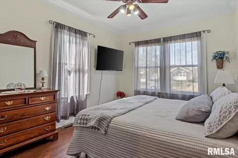 Bedroom - 1832 S State St, Springfield, IL 62704 photo 5 of 5