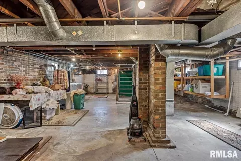 Other - 1832 S State St, Springfield, IL 62704 photo 5 of 8