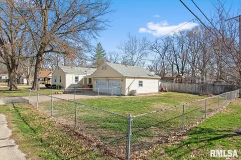 2100 E Hood St, Springfield, IL 62703 photo 3