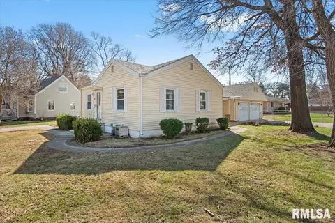 2100 E Hood St, Springfield, IL 62703 photo 2