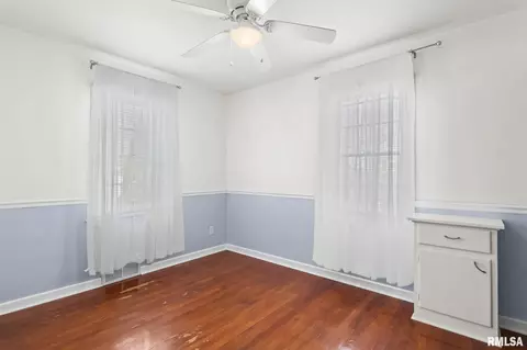 Bedroom - 2321 S Pasfield St, Springfield, IL 62704 photo 1 of 8