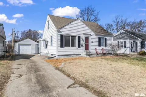 Other - 2321 S Pasfield St, Springfield, IL 62704 photo 1 of 12