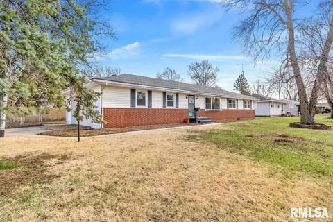 3300 Stanton St, Springfield, IL 62703 photo 2