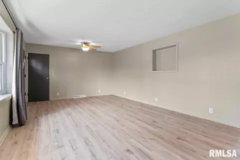 3300 Stanton St, Springfield, IL 62703 photo 8
