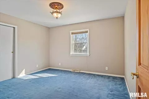 2100 N 16th St, Springfield, IL 62702 photo 11