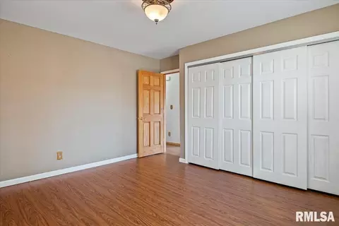 2100 N 16th St, Springfield, IL 62702 photo 9