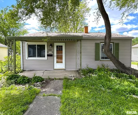 874 Frank St, Galesburg, IL 61401