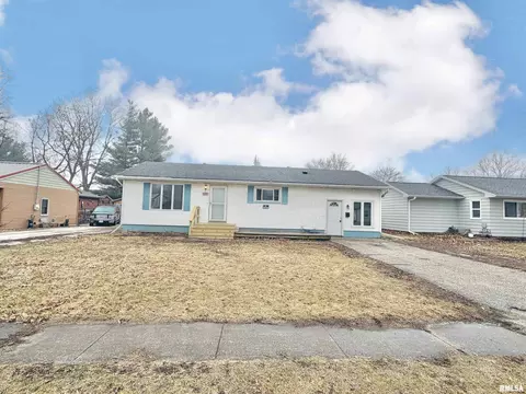 200 Givens St, Abingdon, IL 61410