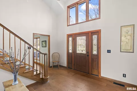 Entry Way - 2000 Oak Creek Rd, Springfield, IL 62704 photo 1 of 4
