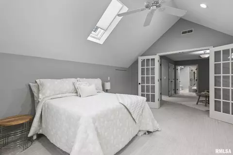 Bedroom - 804 Fairfax Ct, Springfield, IL 62702 photo 5 of 15