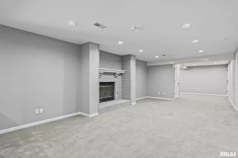 Other - 804 Fairfax Ct, Springfield, IL 62702 photo 11 of 18