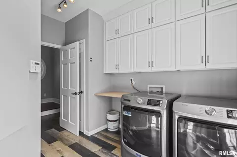 Other - 804 Fairfax Ct, Springfield, IL 62702 photo 10 of 18