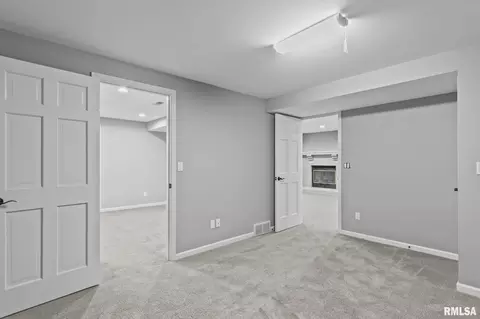 Bedroom - 804 Fairfax Ct, Springfield, IL 62702 photo 15 of 15