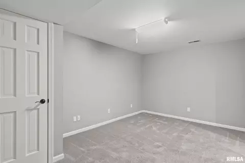 Bedroom - 804 Fairfax Ct, Springfield, IL 62702 photo 14 of 15