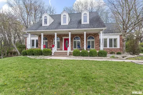 804 Fairfax Ct, Springfield, IL 62702