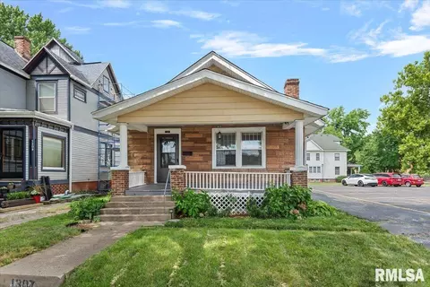 1307 S Pasfield St, Springfield, IL 62704 photo 1