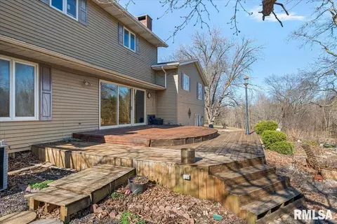 Exterior - 9 Oakwood Dr, Springfield, IL 62711 photo 10 of 13