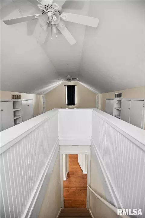Entry Way - 932 N 2nd St, Springfield, IL 62702 photo 1 of 1